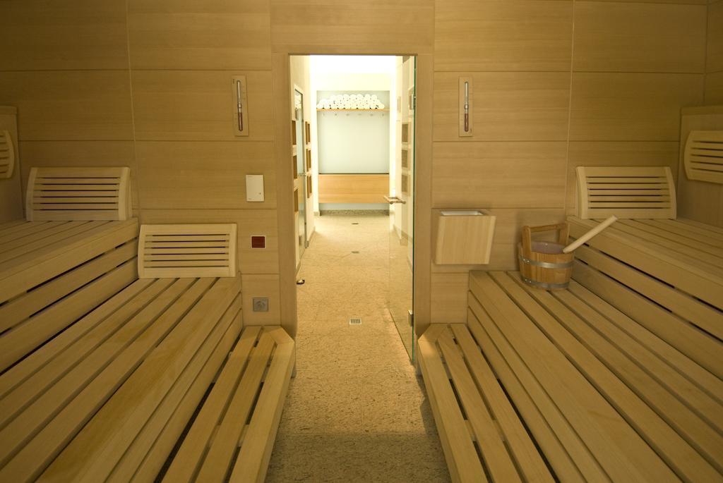 Hubertus Hof Landhotel Balatonfenyves Bagian luar foto