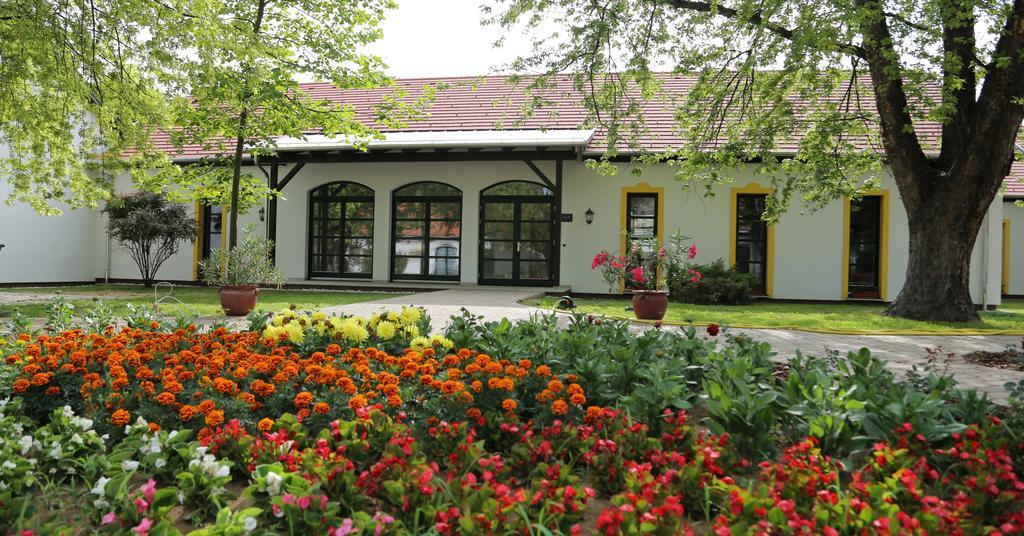 Hubertus Hof Landhotel Balatonfenyves Bagian luar foto