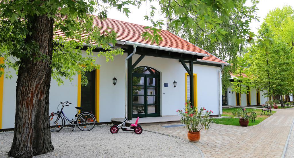 Hubertus Hof Landhotel Balatonfenyves Bagian luar foto