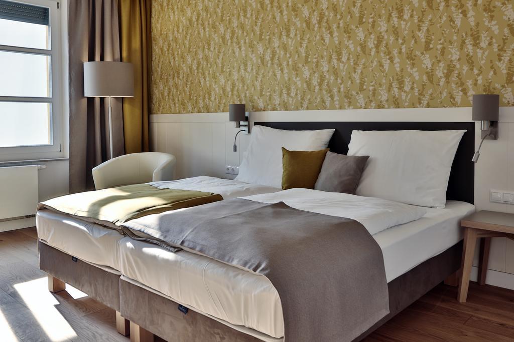 Hubertus Hof Landhotel Balatonfenyves Ruang foto