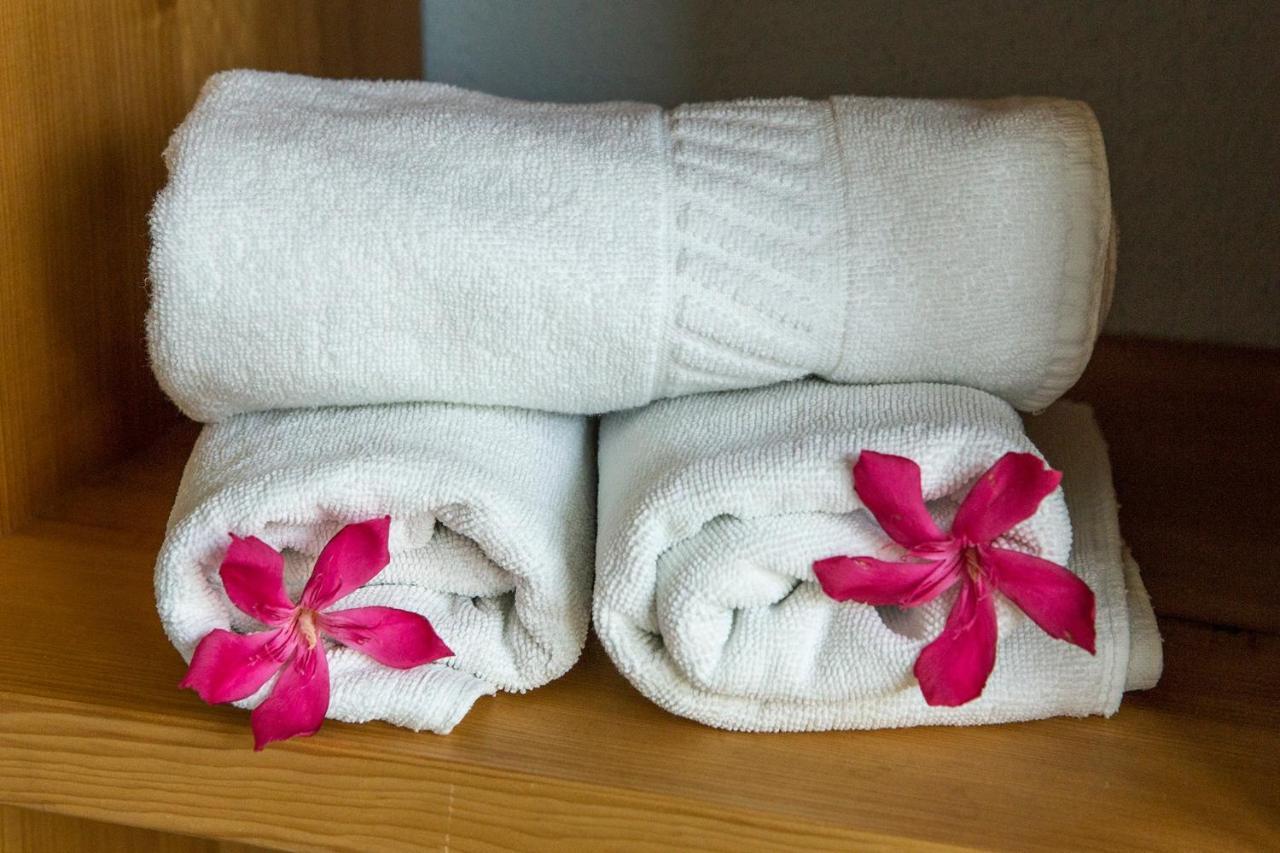Hubertus Hof Landhotel Balatonfenyves Bagian luar foto